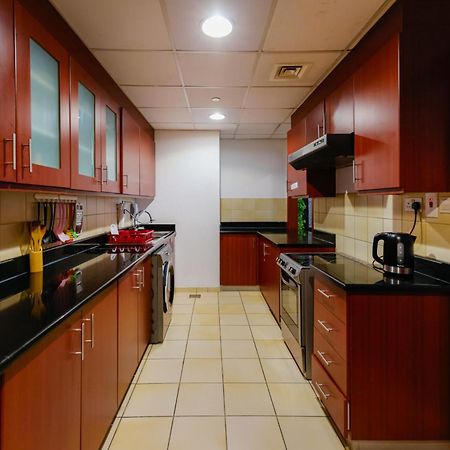 Lunar Cozy Hostel - Jbr Dubaj Zewnętrze zdjęcie