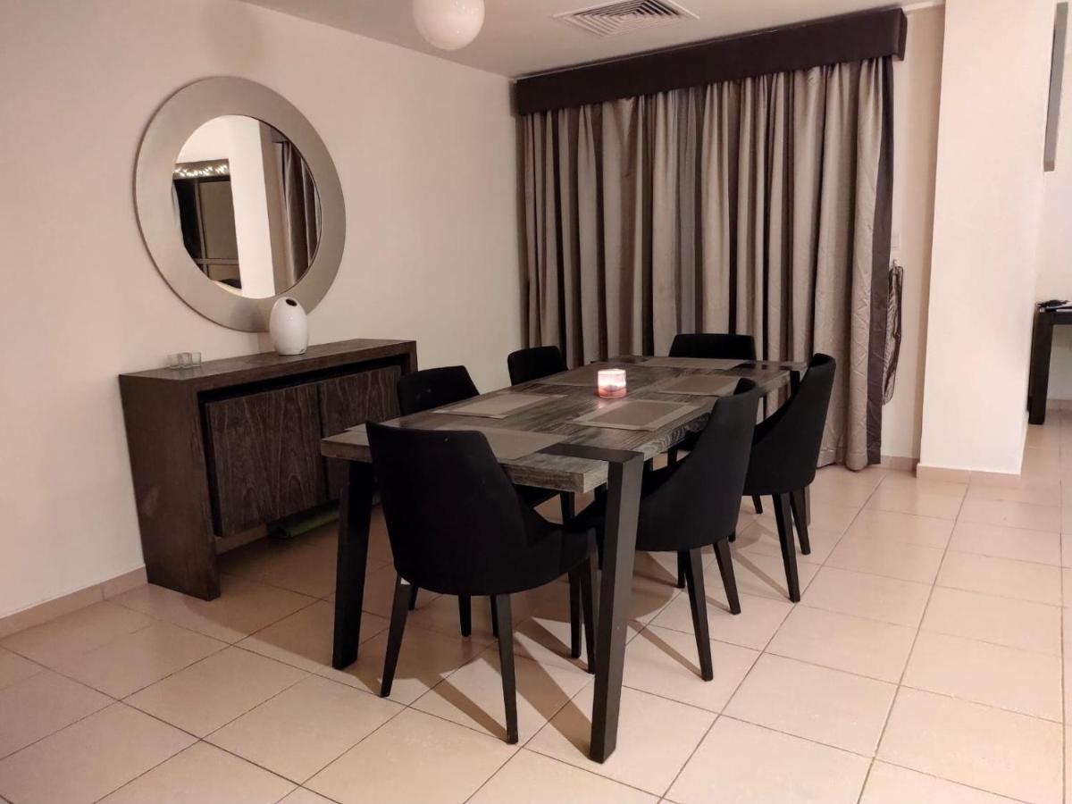 Lunar Cozy Hostel - Jbr Dubaj Zewnętrze zdjęcie