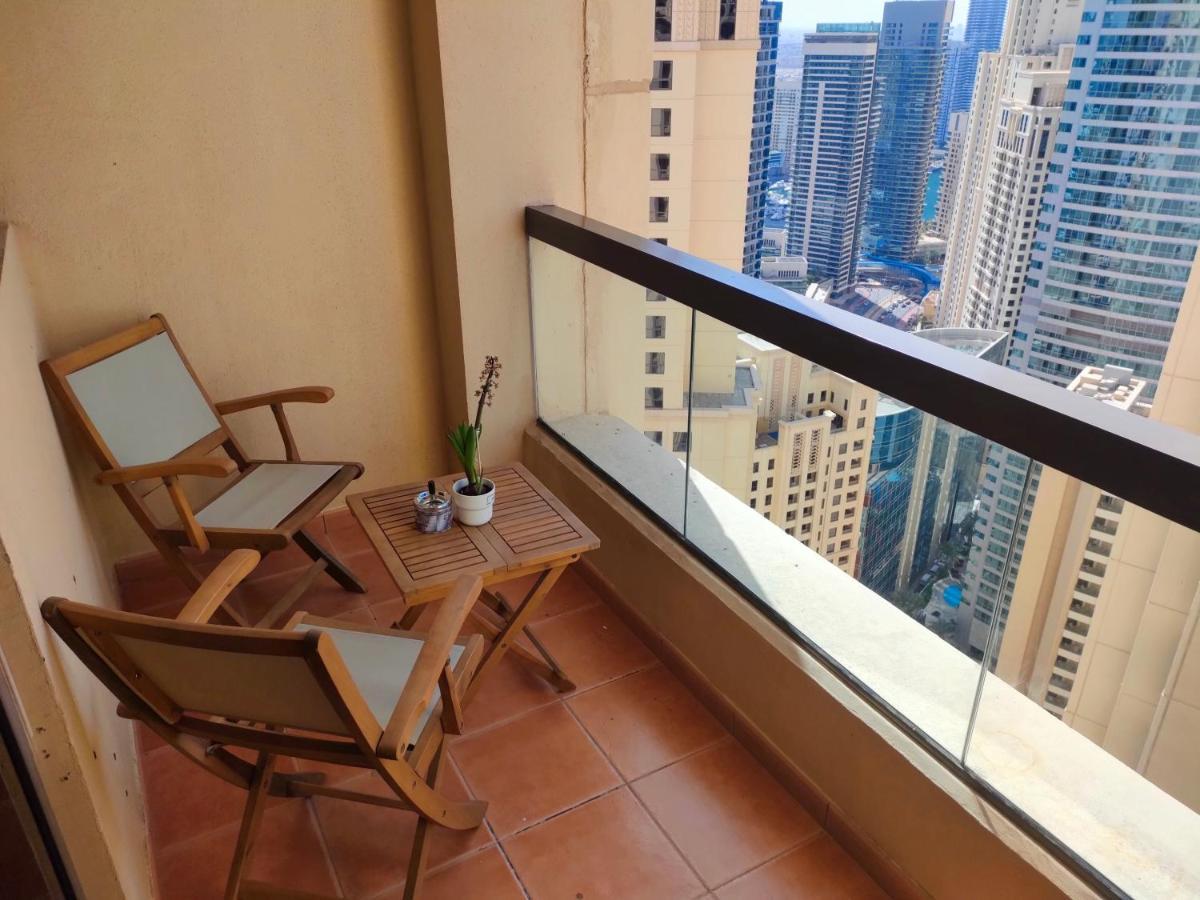 Lunar Cozy Hostel - Jbr Dubaj Zewnętrze zdjęcie