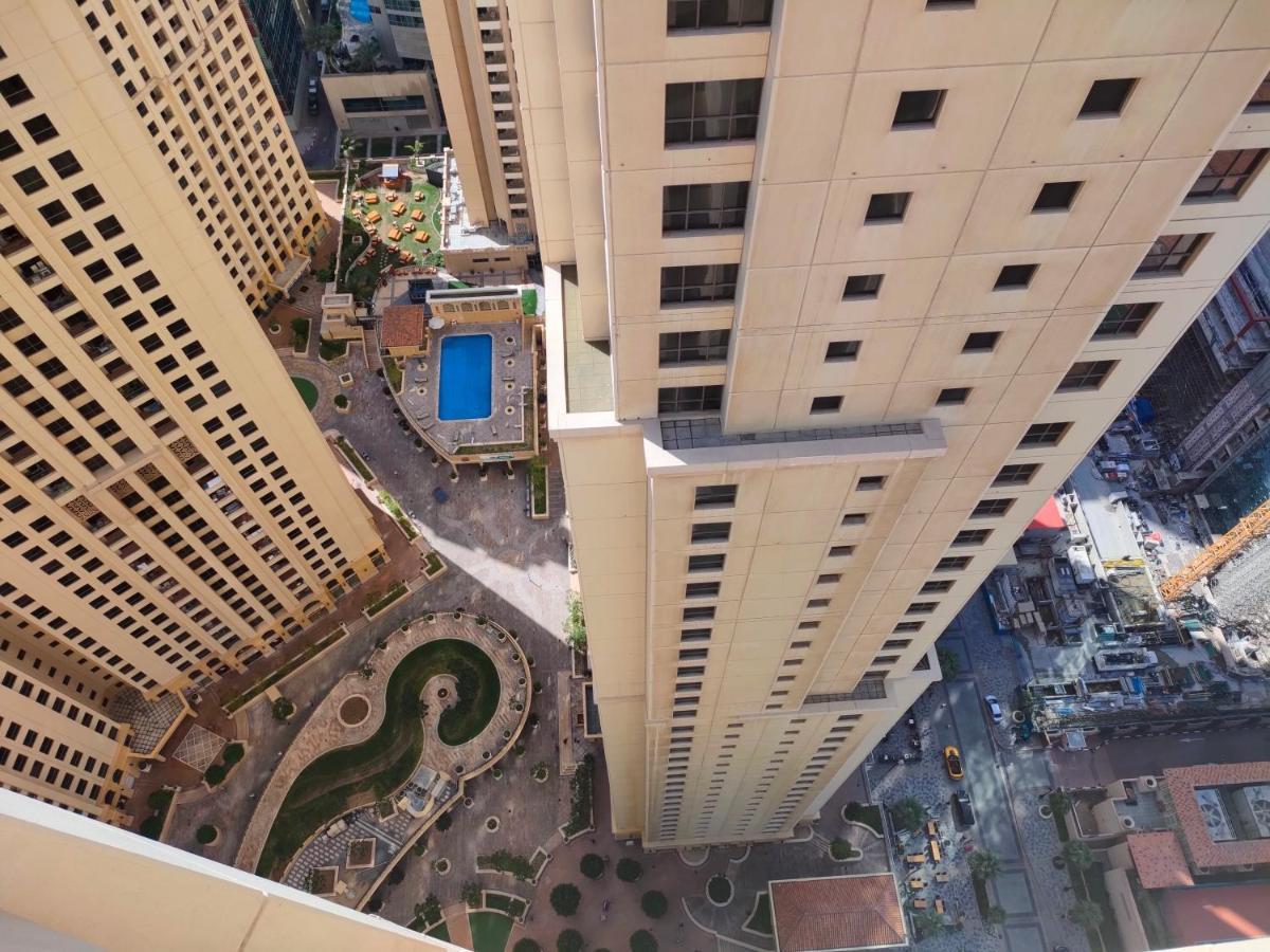 Lunar Cozy Hostel - Jbr Dubaj Zewnętrze zdjęcie