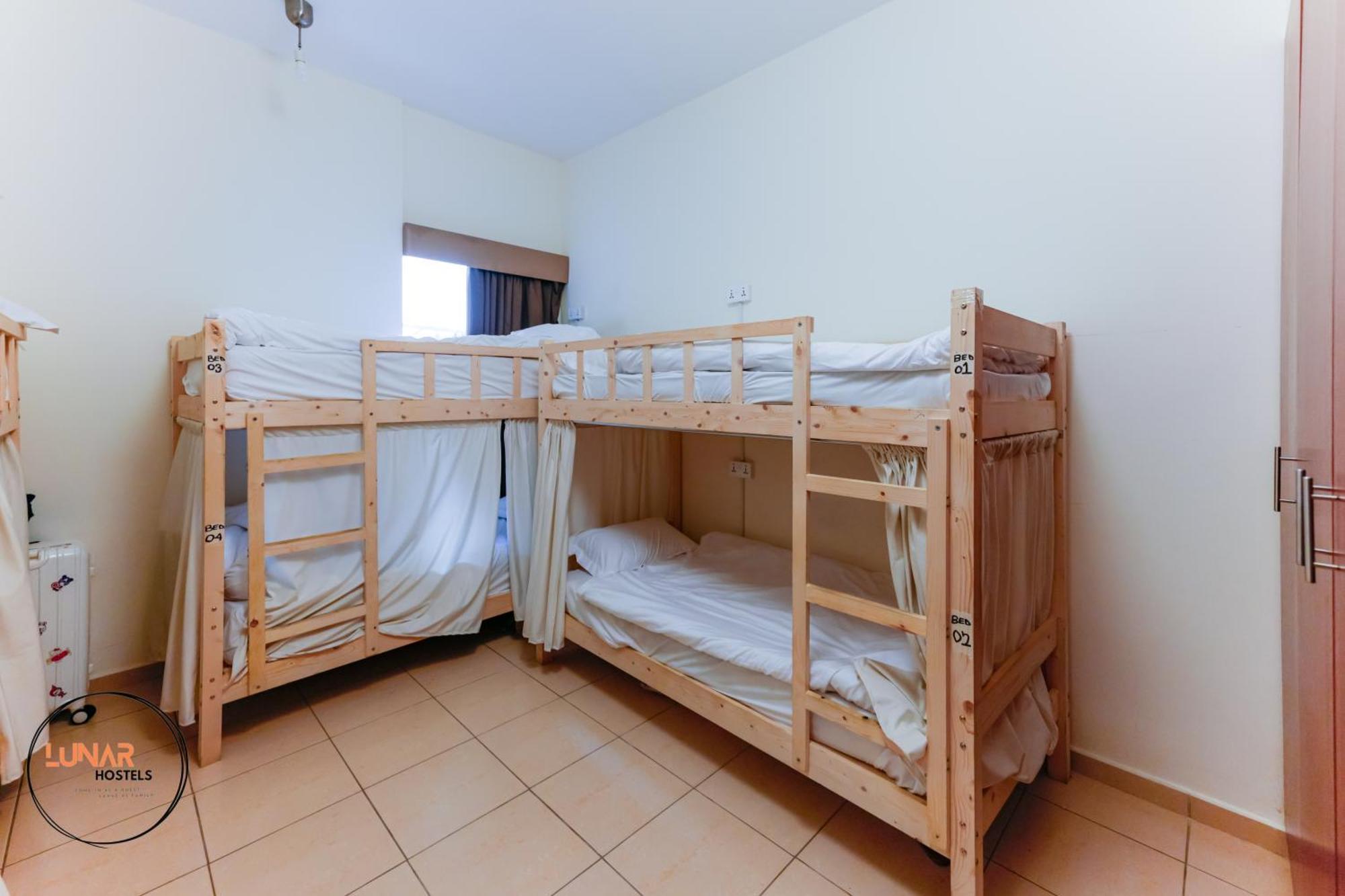 Lunar Cozy Hostel - Jbr Dubaj Zewnętrze zdjęcie