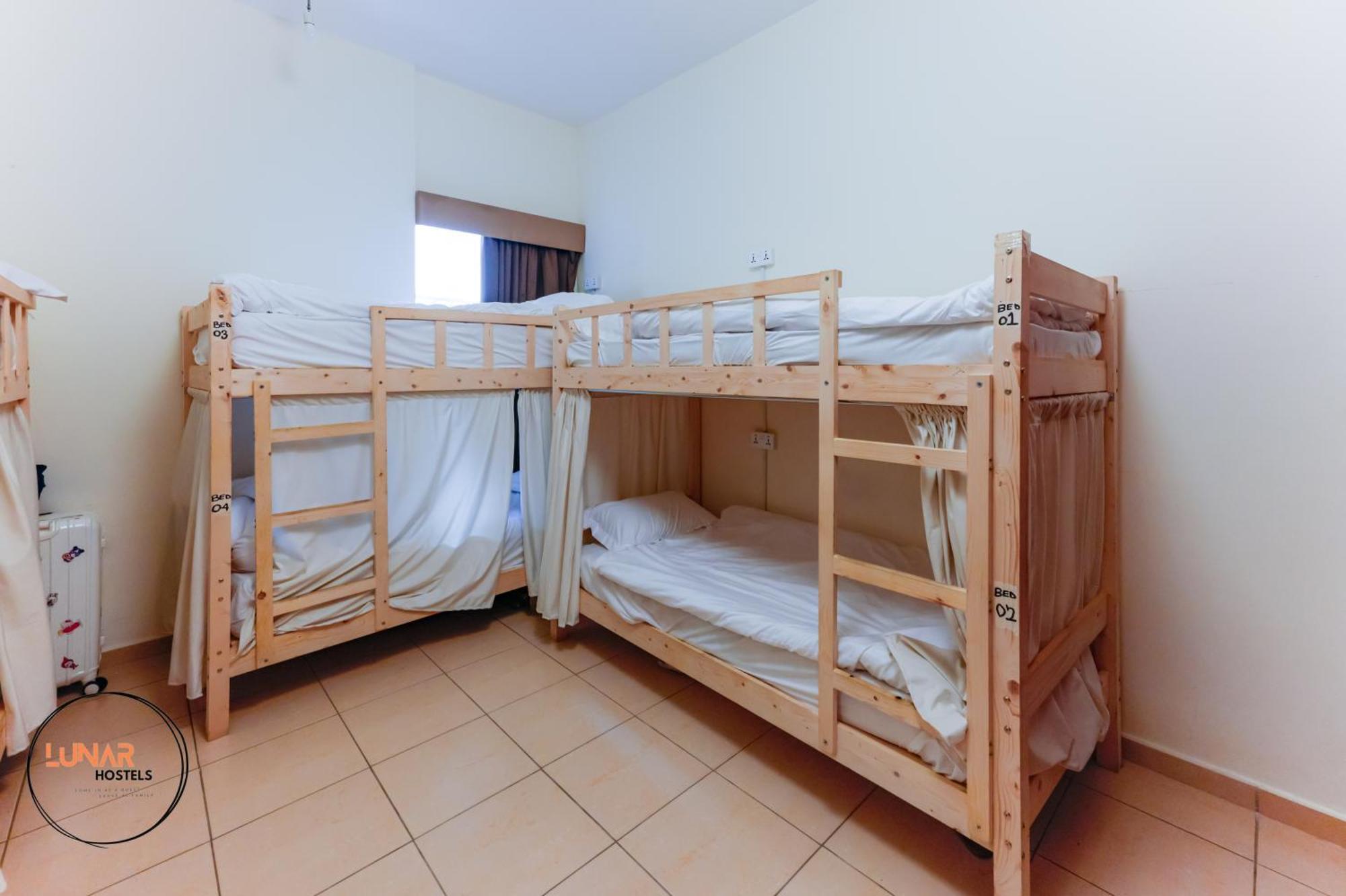 Lunar Cozy Hostel - Jbr Dubaj Zewnętrze zdjęcie