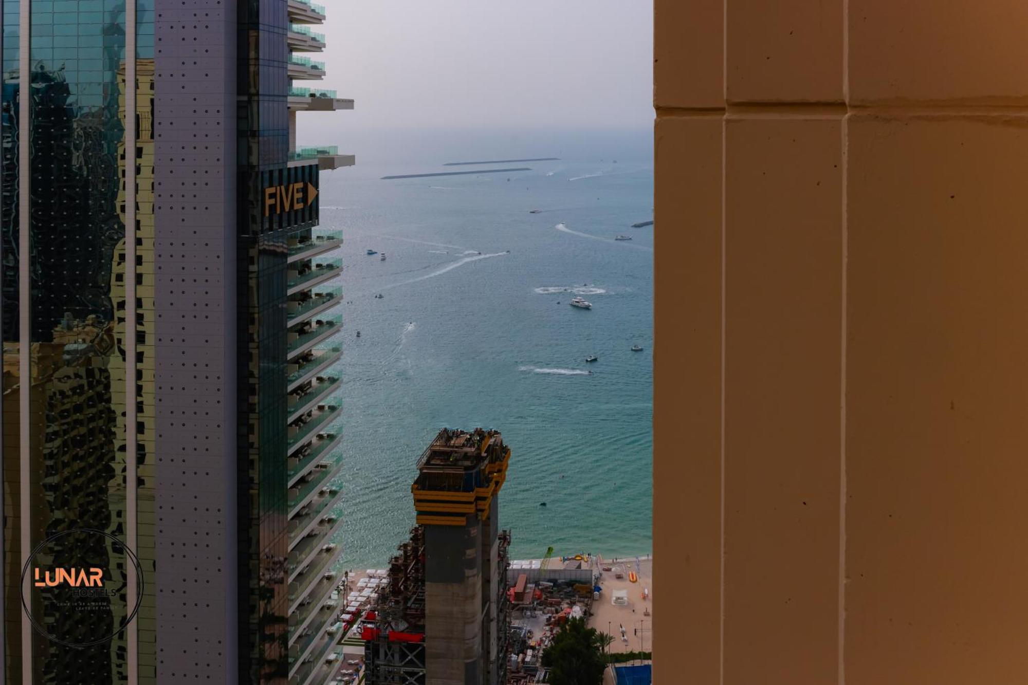 Lunar Cozy Hostel - Jbr Dubaj Zewnętrze zdjęcie