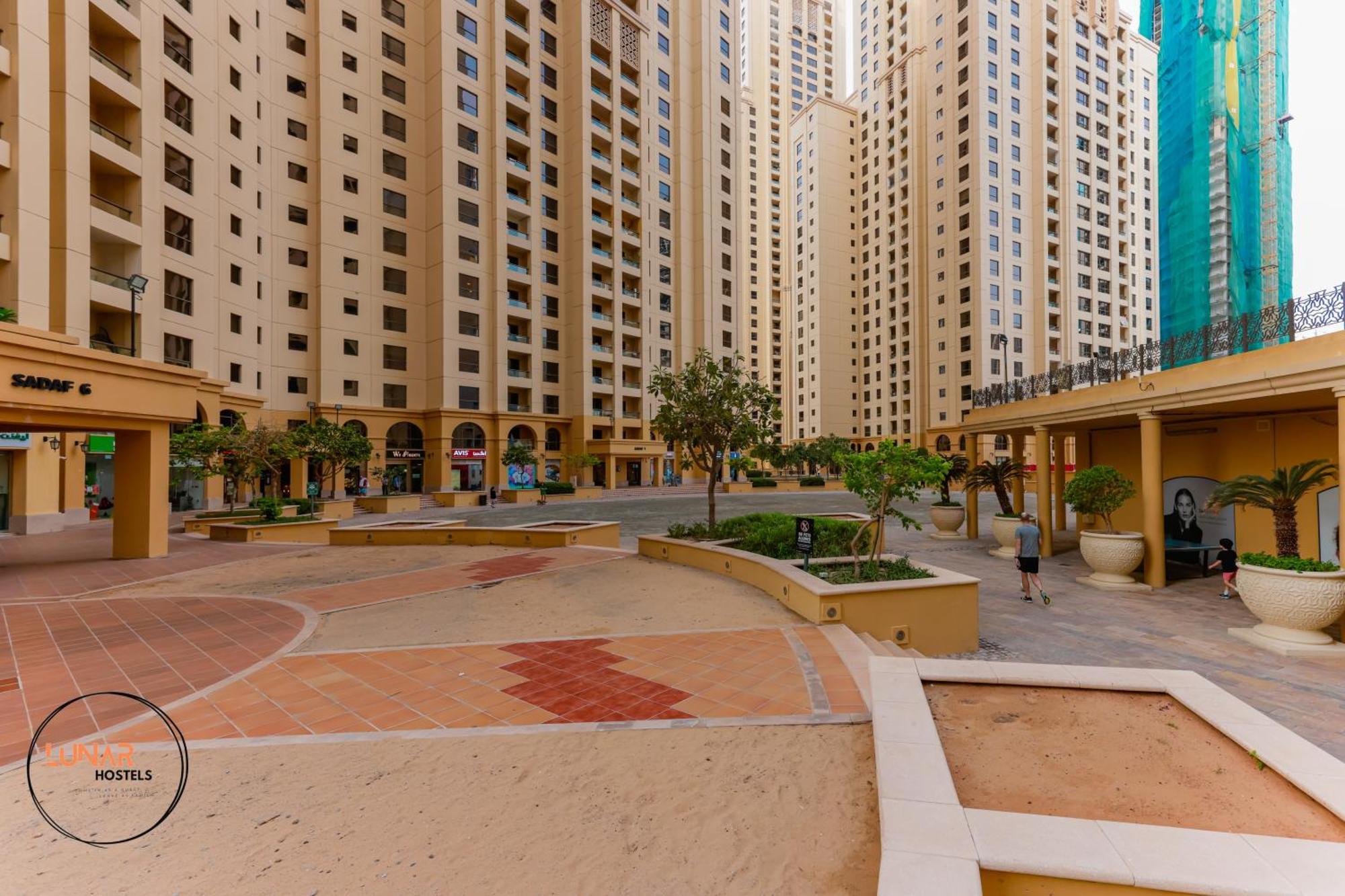 Lunar Cozy Hostel - Jbr Dubaj Zewnętrze zdjęcie