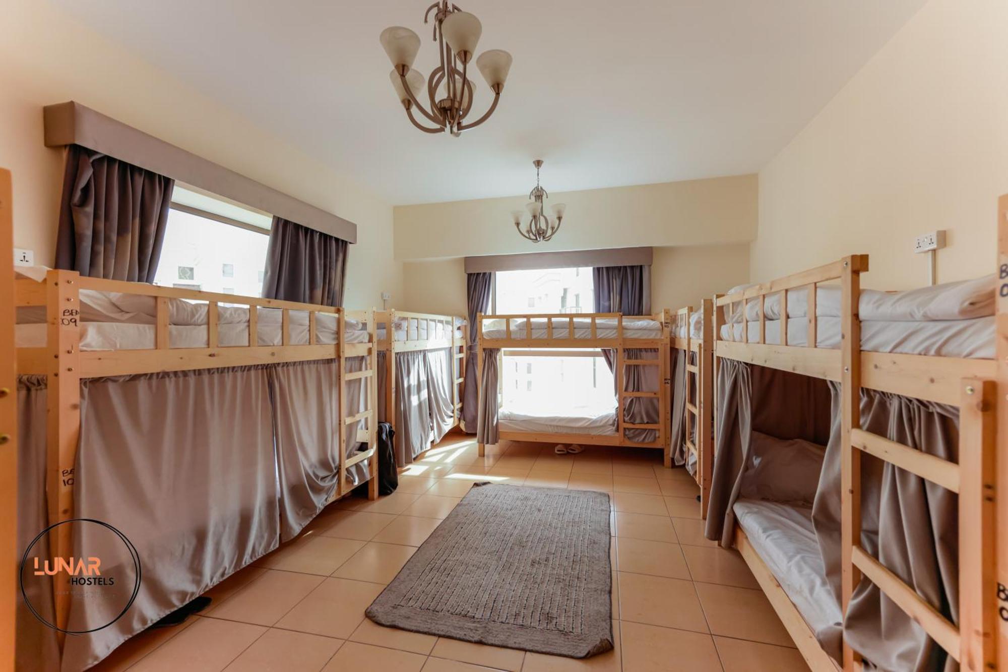 Lunar Cozy Hostel - Jbr Dubaj Zewnętrze zdjęcie