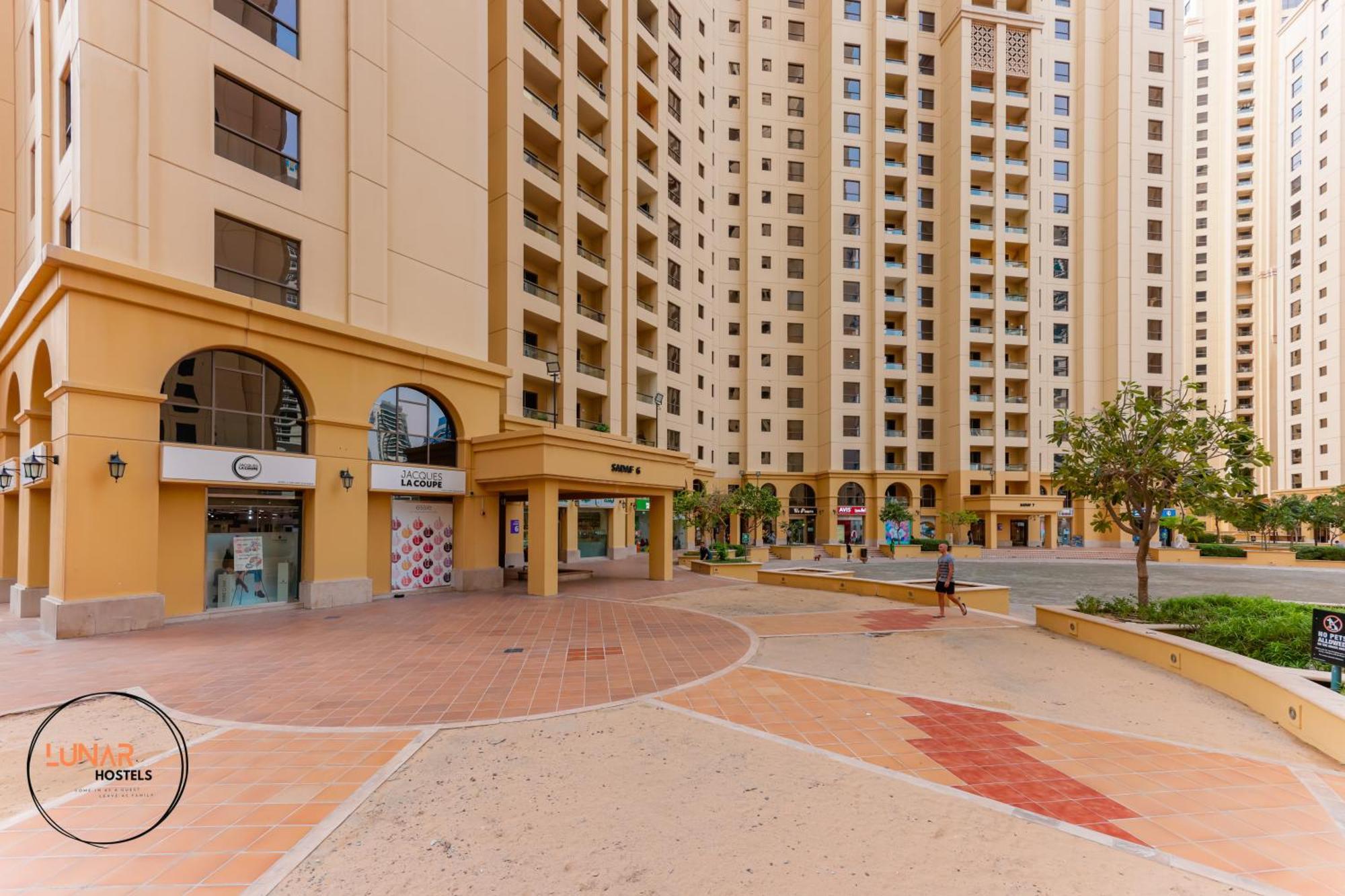 Lunar Cozy Hostel - Jbr Dubaj Zewnętrze zdjęcie