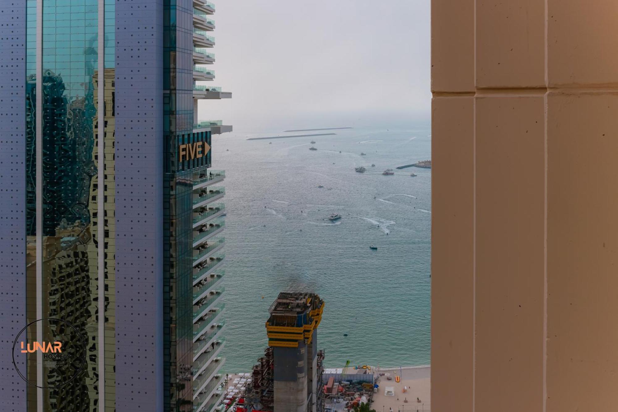 Lunar Cozy Hostel - Jbr Dubaj Zewnętrze zdjęcie