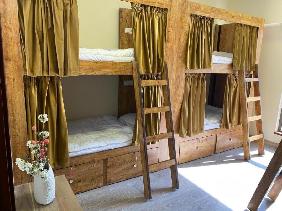 Lunar Cozy Hostel - Jbr Dubaj Zewnętrze zdjęcie
