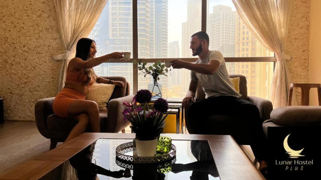 Lunar Cozy Hostel - Jbr Dubaj Zewnętrze zdjęcie