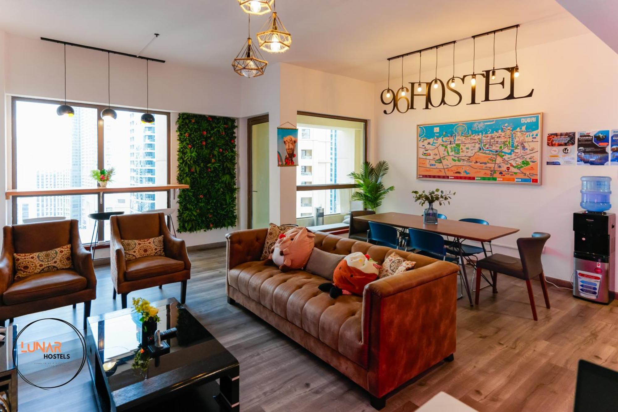 Lunar Cozy Hostel - Jbr Dubaj Zewnętrze zdjęcie